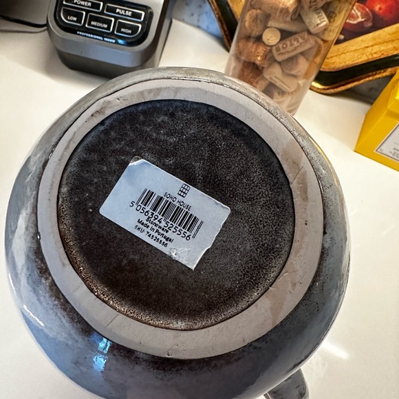 Soho home pitcher - Picture 5 of 6